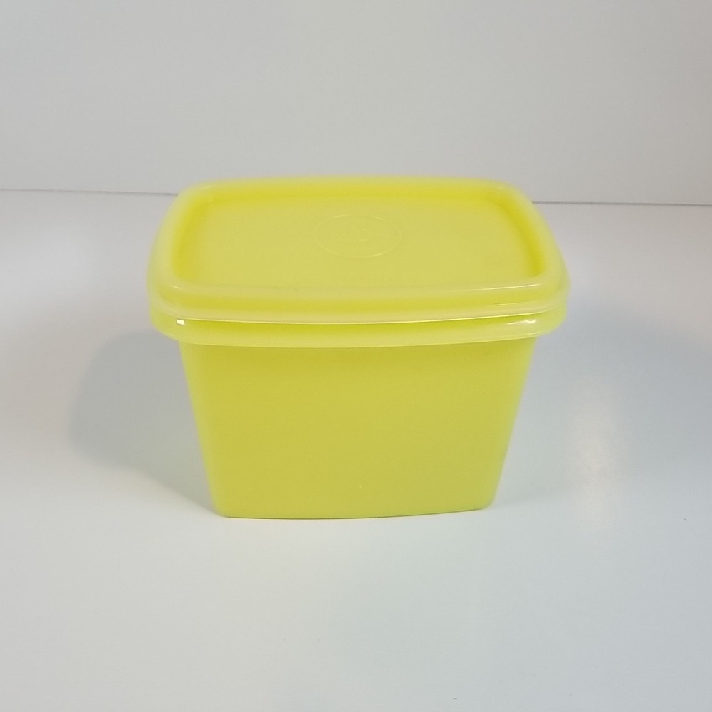 Vintage Tupperware Yellow Servalier Canister With Lid 1298-12